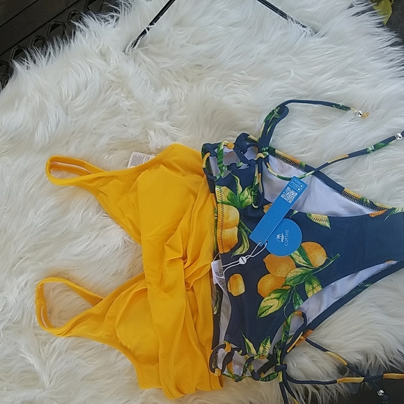 CUPSHE Women's Bikini Swimsuit Front Cross Lace Up Two Piece Bathing Suit - Picture 7 of 13